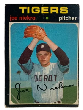 695 Joe Niekro 1971 from Topps Front