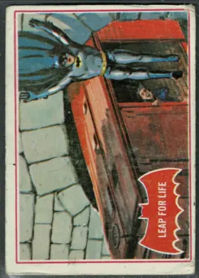 1966 O-Pee-Chee Batman #19A Leap for Life Catwoman Puzzle Back Canadian Red Bat
